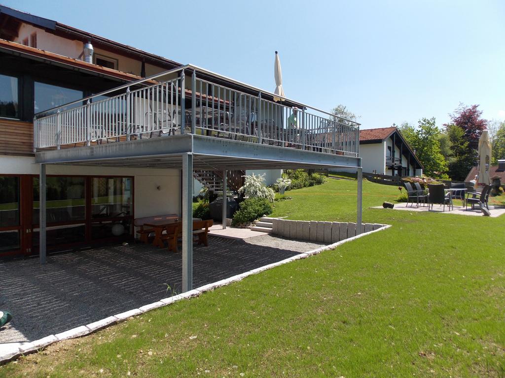 Hotel Landhaus Staufenblick Oberstaufen Exterior photo